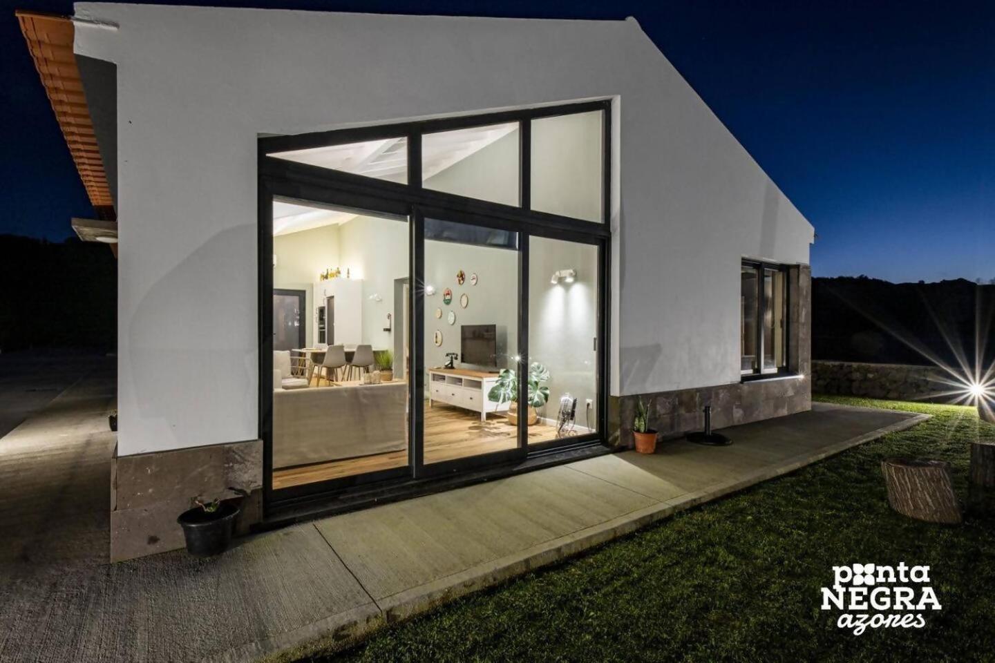 Beer House By Pontanegraazores Altares Exterior foto
